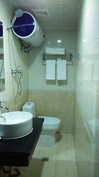 Xinyuan Business Hotel Luoyang  Exterior photo